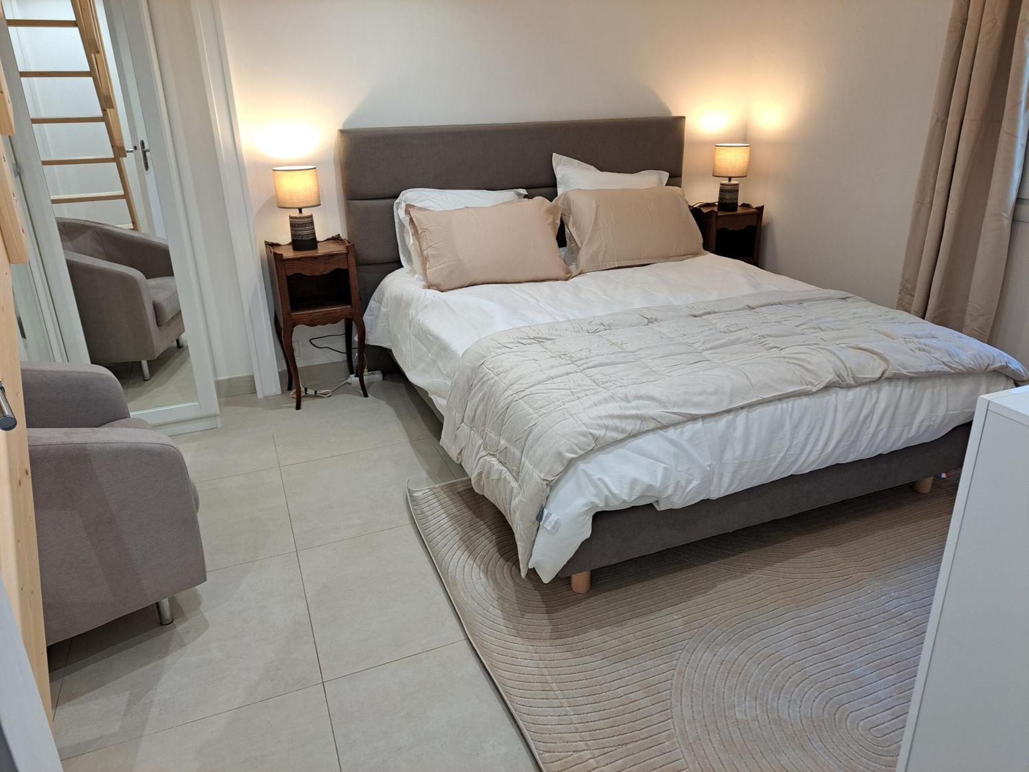 Maisonnette Au Milieu Des Pins Mougins Luaran gambar